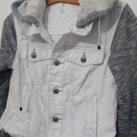 Free People Distressed White Denim Button Up Hooded Jacket Gray thermal Contrast - Picture 6 of 16
